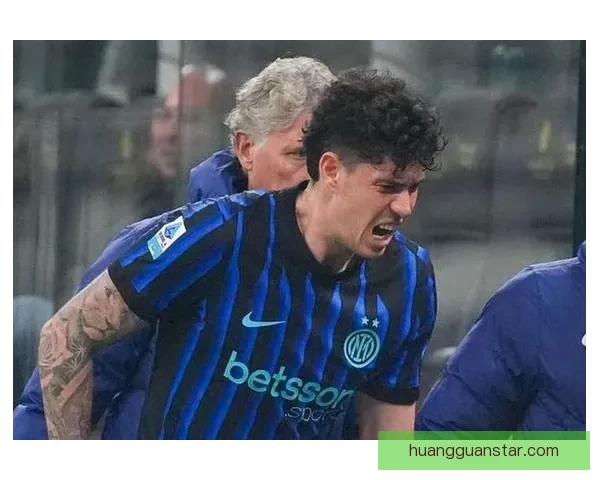 国米球迷齐声助力巴斯托尼 勇敢面对挑战兄弟同在助力前行